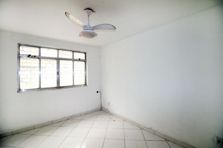 Sala de casa para alugar com 3 quartos, 120m² em Pavuna, Rio de Janeiro