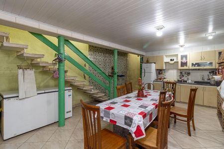 Casa à venda com 406m², 3 quartos e 2 vagas Casa à venda com 406m², 3 quartos e 2 vagasQuintal gourmet