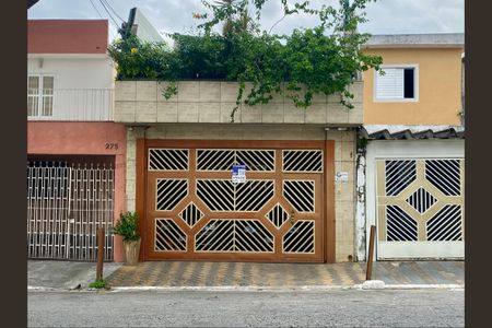 Casa à venda com 406m², 3 quartos e 2 vagas Casa à venda com 406m², 3 quartos e 2 vagasFachada