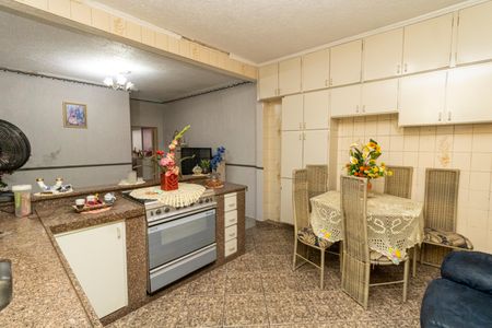 Casa à venda com 406m², 3 quartos e 2 vagas Casa à venda com 406m², 3 quartos e 2 vagasCozinha