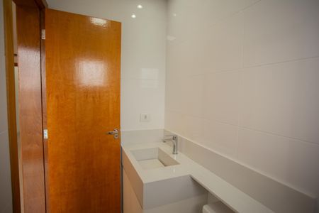 Casa para alugar com 170m², 3 quartos e 4 vagas Casa para alugar com 170m², 3 quartos e 4 vagasBANHEIRO DA SUÍTE 1