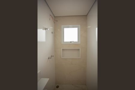 Casa para alugar com 170m², 3 quartos e 4 vagas Casa para alugar com 170m², 3 quartos e 4 vagasBANHEIRO DA SUÍTE 1