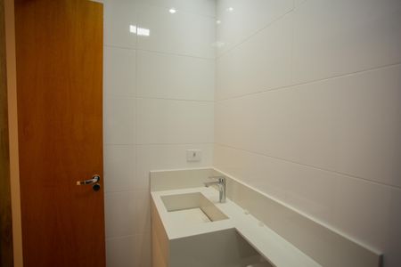 Casa para alugar com 170m², 3 quartos e 4 vagas Casa para alugar com 170m², 3 quartos e 4 vagasBANHEIRO DA SUÍTE 2