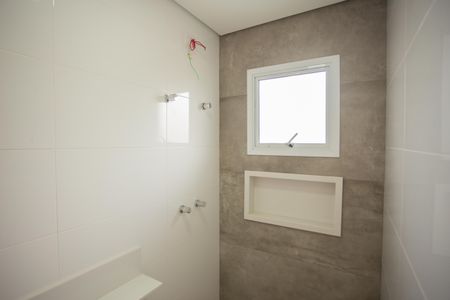 Casa para alugar com 170m², 3 quartos e 4 vagas Casa para alugar com 170m², 3 quartos e 4 vagasBANHEIRO DA SUÍTE 3