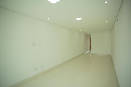 Casa para alugar com 170m², 3 quartos e 4 vagas Casa para alugar com 170m², 3 quartos e 4 vagasSALA