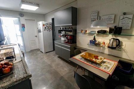 Apartamento à venda com 163m², 3 quartos e 3 vagasCozinha - Armários