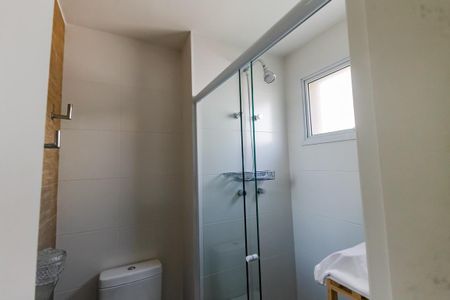 Apartamento à venda com 163m², 3 quartos e 3 vagasBanheiro da Suíte 2 - chuveiro