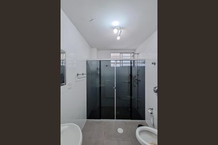 Apartamento à venda com 84m², 3 quartos e 1 vaga Apartamento à venda com 84m², 3 quartos e 1 vagaBanheiro social