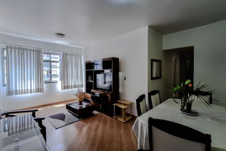 Apartamento à venda com 84m², 3 quartos e 1 vaga Apartamento à venda com 84m², 3 quartos e 1 vagaSala