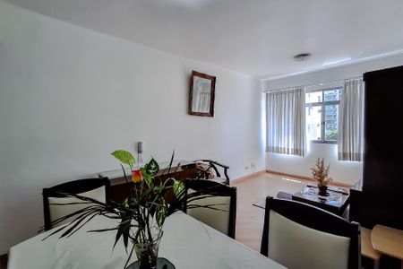 Apartamento à venda com 84m², 3 quartos e 1 vaga Apartamento à venda com 84m², 3 quartos e 1 vagaSala