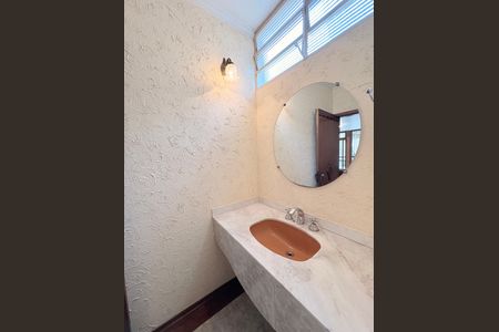 Casa à venda com 400m², 4 quartos e 4 vagasLavabo