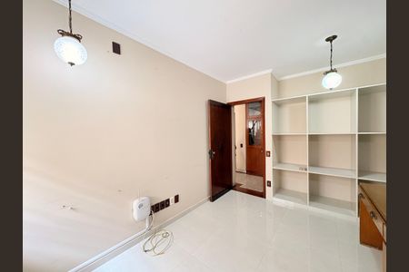 Casa à venda com 400m², 5 quartos e 4 vagasEscritório