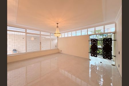 Sala de Estar de casa à venda com 5 quartos, 400m² em Chácara Urbana, Jundiaí