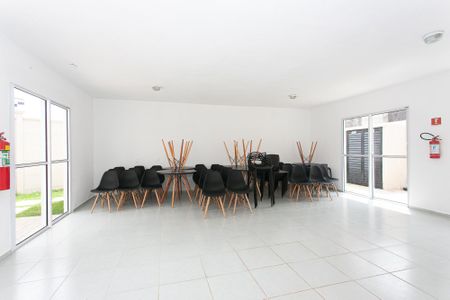 Apartamento para alugar com 33m², 2 quartos e sem vagaÁrea comum - Salão de festas