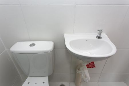 Apartamento para alugar com 33m², 2 quartos e sem vagaBanheiro