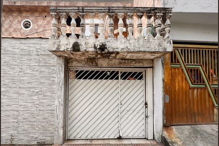 Casa para alugar com 50m², 1 quarto e 1 vagaGaragem - Entrada 