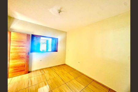 Casa para alugar com 4 quartos, 250m² em Jardim Presidente Dutra, Guarulhos