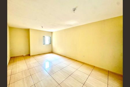 Casa para alugar com 4 quartos, 250m² em Jardim Presidente Dutra, Guarulhos