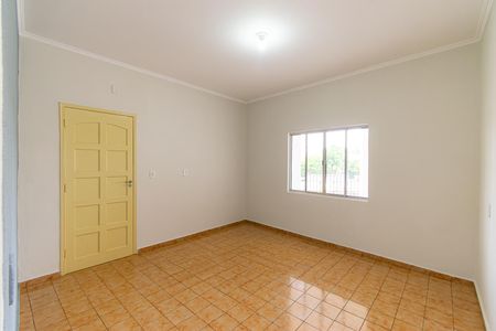Sala de casa para alugar com 2 quartos, 150m² em São Rafael, São Paulo