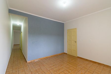 Sala de casa para alugar com 2 quartos, 150m² em São Rafael, São Paulo