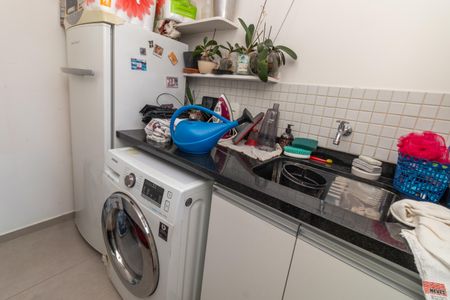 Apartamento à venda com 100m², 2 quartos e 1 vagaÁrea de Serviço