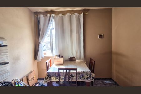 Sala de apartamento para alugar com 1 quarto, 35m² em Irajá, Rio de Janeiro