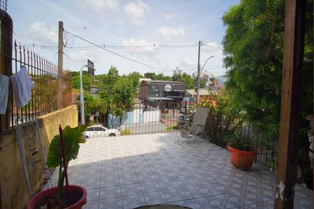 Sala - Vista de casa para alugar com 4 quartos, 130m² em Bom Jesus, Porto Alegre
