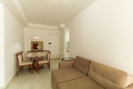 Sala de apartamento para alugar com 1 quarto, 50m² em Jardim Analia Franco, São Paulo