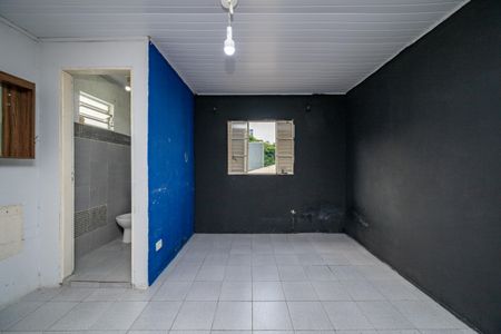 Casa à venda com 114m², 2 quartos e 2 vagas Casa à venda com 114m², 2 quartos e 2 vagasEdícula - Suíte