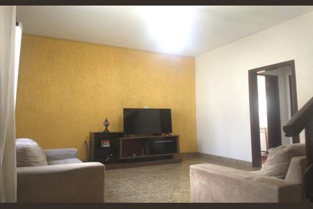 Foto 02 de casa à venda com 3 quartos, 154m² em Chácara Inglesa, São Paulo