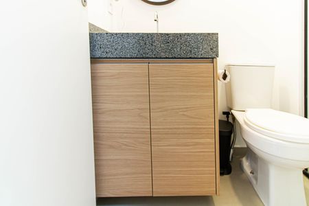 Apartamento para alugar com 27m², 1 quarto e sem vaga Apartamento para alugar com 27m², 1 quarto e sem vagaBanheiro