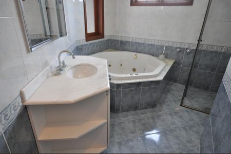 Casa para alugar com 450m², 3 quartos e 10 vagasBanheiro da Suíte da Master