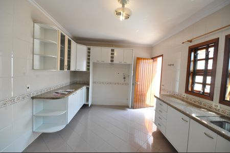 Casa para alugar com 450m², 3 quartos e 10 vagasCozinha