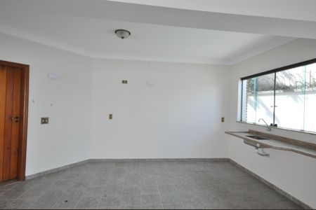 Casa para alugar com 450m², 3 quartos e 10 vagasSalão de festas