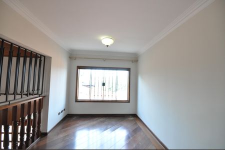 Casa para alugar com 450m², 3 quartos e 10 vagasSala de TV