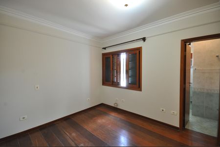 Casa para alugar com 450m², 3 quartos e 10 vagasSuíte 3