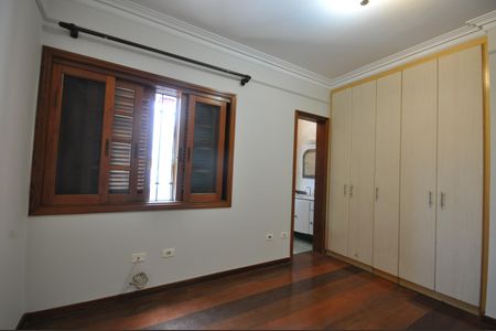 Casa para alugar com 450m², 3 quartos e 10 vagasSuíte 3
