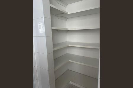 Apartamento para alugar com 130m², 3 quartos e 3 vagasDispensa
