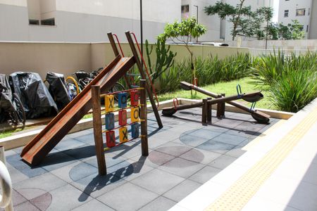 Apartamento para alugar com 50m², 2 quartos e sem vagaPlayground