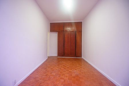 Apartamento para alugar com 129m², 3 quartos e 1 vaga Apartamento para alugar com 129m², 3 quartos e 1 vagaQuarto 2