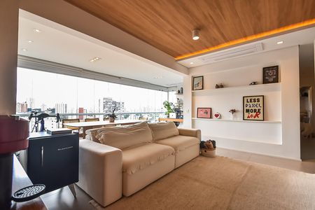 Apartamento à venda com 101m², 2 quartos e 2 vagasSala