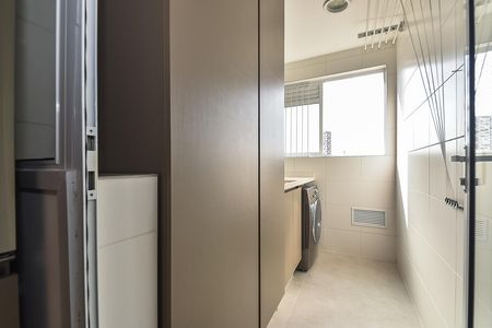 Apartamento à venda com 101m², 2 quartos e 2 vagasÁrea de serviço