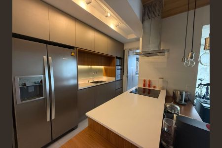 Cozinha de apartamento à venda com 2 quartos, 101m² em Vila Mariana, São Paulo