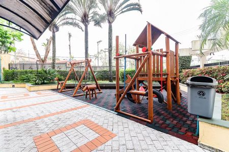 Apartamento à venda com 73m², 3 quartos e 2 vagasÁrea comum - Playground