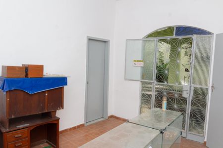 Casa para alugar com 80m², 2 quartos e sem vaga Casa para alugar com 80m², 2 quartos e sem vagaSala