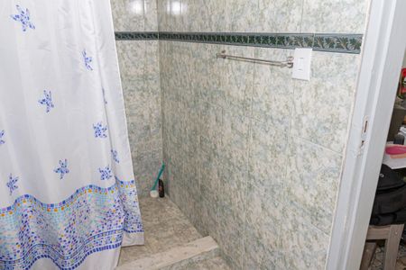 Casa para alugar com 80m², 2 quartos e sem vaga Casa para alugar com 80m², 2 quartos e sem vagaBanheiro