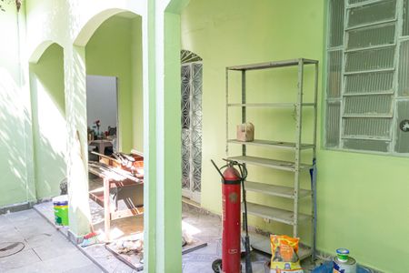 Casa para alugar com 80m², 2 quartos e sem vaga Casa para alugar com 80m², 2 quartos e sem vagaVaranda