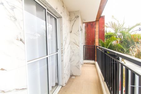 Apartamento para alugar com 57m², 2 quartos e 1 vaga Apartamento para alugar com 57m², 2 quartos e 1 vagaVaranda