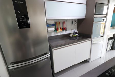 Apartamento à venda com 56m², 2 quartos e 1 vagaCozinha e Área de Serviço