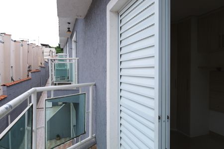 Casa para alugar com 72m², 2 quartos e 1 vagaÁrea de Serviço